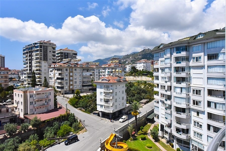 Spacious apartment with sea and mountain views in Cikcilli area