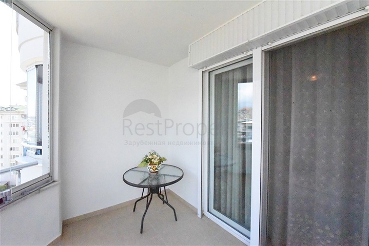 Spacious apartment with sea and mountain views in Cikcilli area