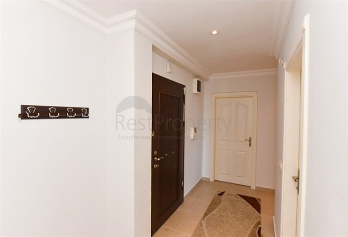 Spacious apartment with sea and mountain views in Cikcilli area