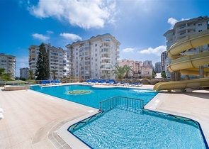 Spacious apartment with sea and mountain views in Cikcilli area