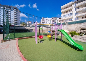 Spacious apartment with sea and mountain views in Cikcilli area