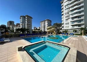 Spacious apartment with sea and mountain views in Cikcilli area