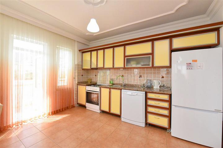 2+1 apartment for rent in the center of Alanya