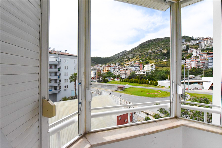 2+1 apartment for rent in the center of Alanya