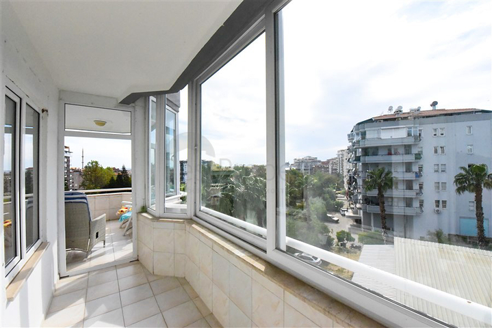 2+1 apartment for rent in the center of Alanya