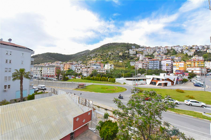 2+1 apartment for rent in the center of Alanya