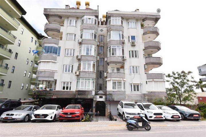 2+1 apartment for rent in the center of Alanya