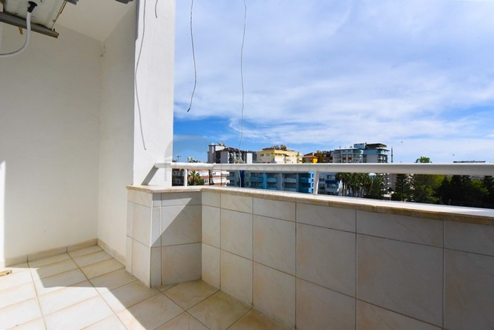 2+1 apartment for rent in the center of Alanya
