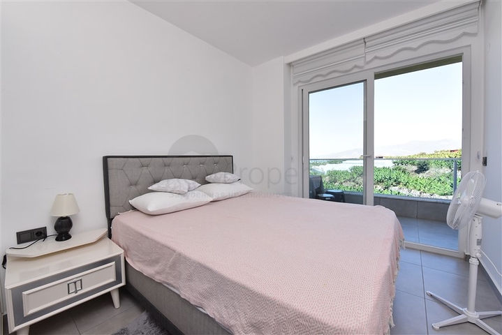 Furnished 1+1 apartment with sea and mountain views in Mahmutlar area