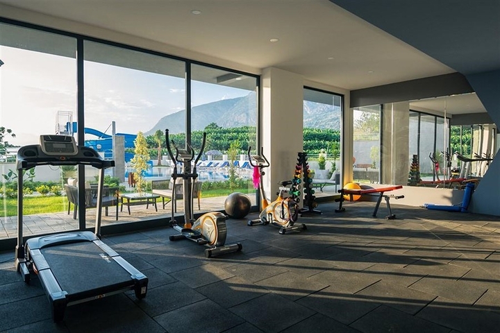 Furnished 1+1 apartment with sea and mountain views in Mahmutlar area