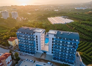 Furnished 1+1 apartment with sea and mountain views in Mahmutlar area