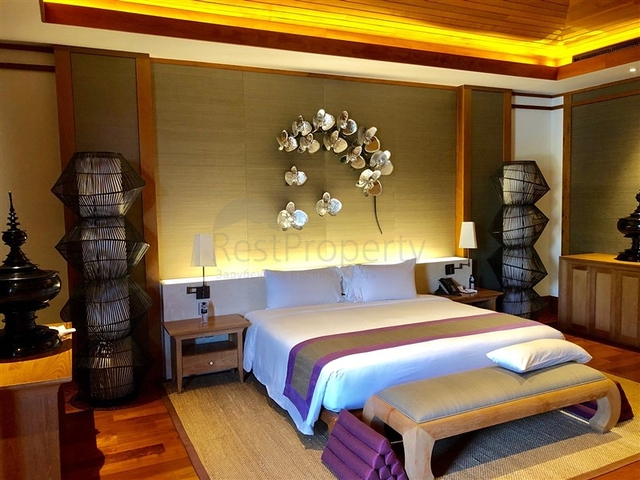 Conceptual design of Bang Tao villas