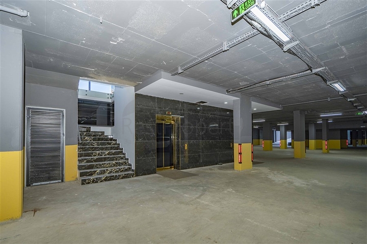 Furnished 1+1 apartment in a new complex in Kargicak district