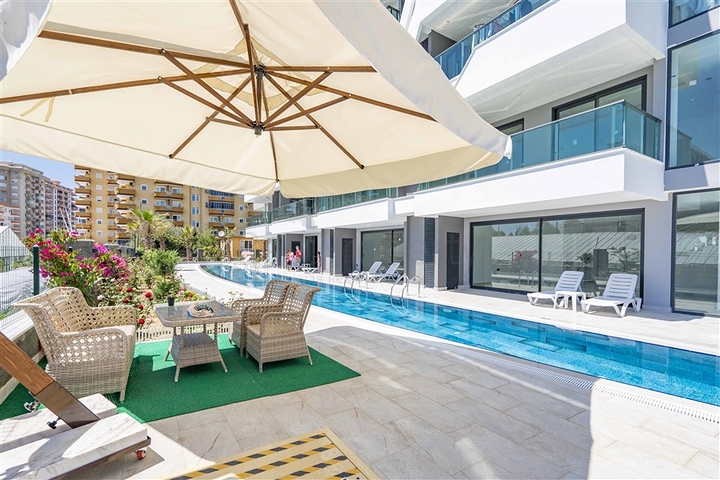 Furnished 1+1 apartment in a new complex in Kargicak district