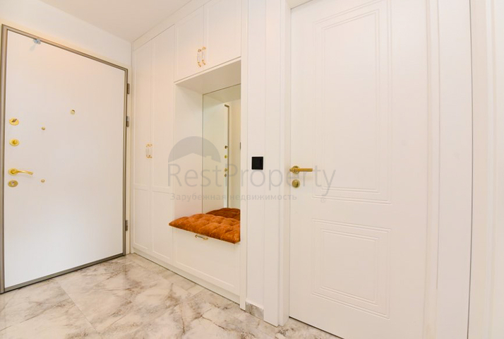 Furnished 1+1 apartment in a new complex in Kargicak district