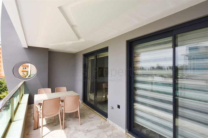 Furnished 1+1 apartment in a new complex in Kargicak district