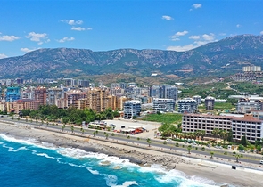 Luxury 1+1 apartment in Kargicak district