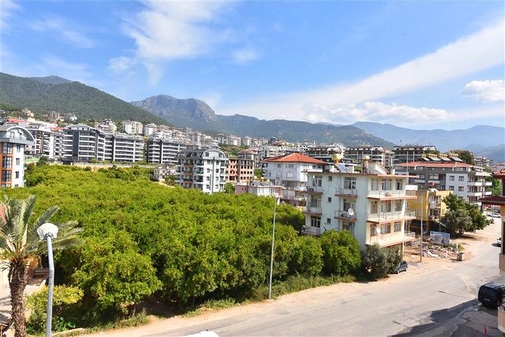 4+1 penthouse with separate kitchen in Oba area