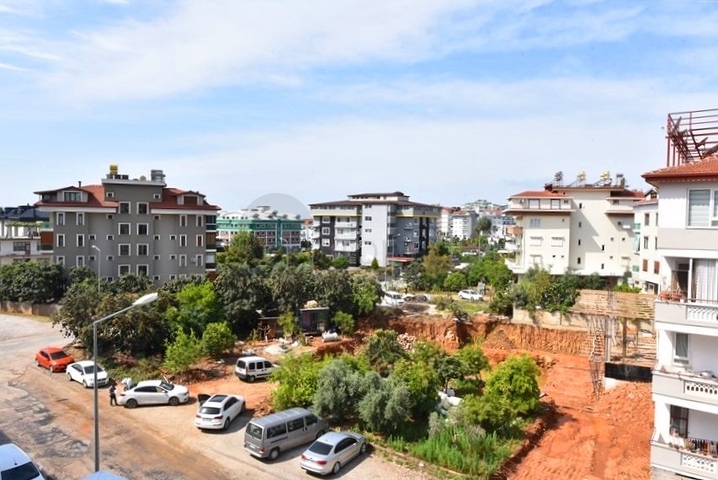 4+1 penthouse with separate kitchen in Oba area