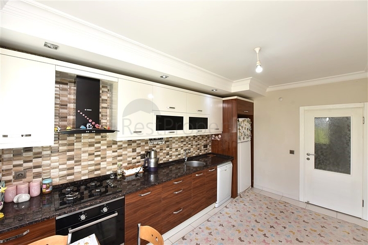 4+1 penthouse with separate kitchen in Oba area