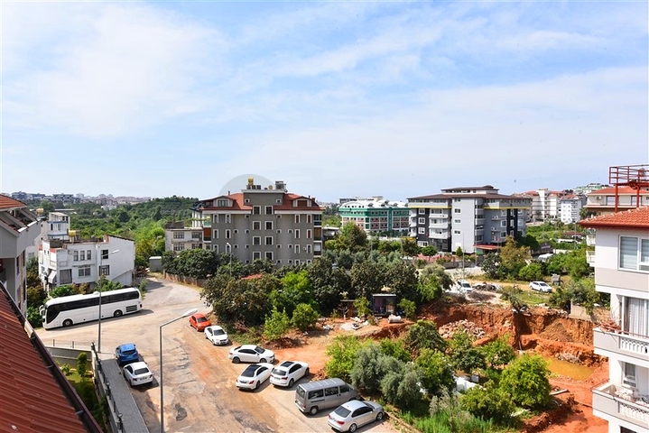 4+1 penthouse with separate kitchen in Oba area