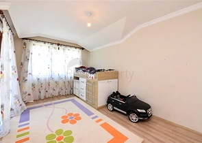 4+1 penthouse with separate kitchen in Oba area