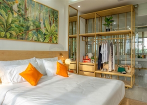 View complex on Karon