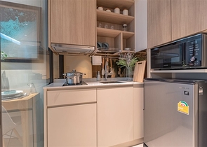 A respectable condominium on the golf courses of the Laguna resort complex