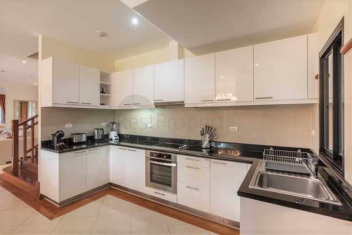 Luxury and comfortable holiday villas in Phuket