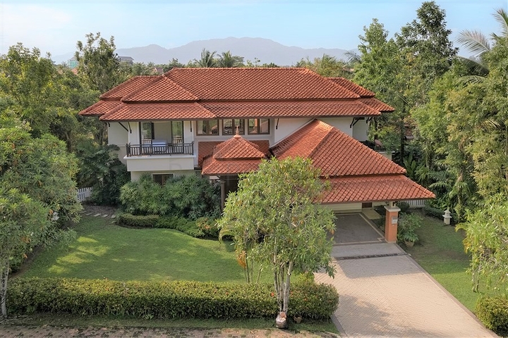 Unique villa in Phuket