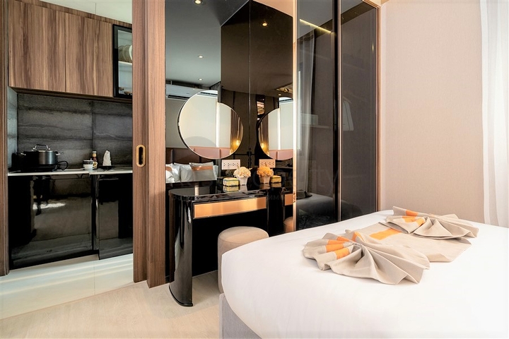 Modern condominium near Nayang Beach