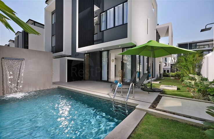 Three-bedroom duplex villa in a new complex
