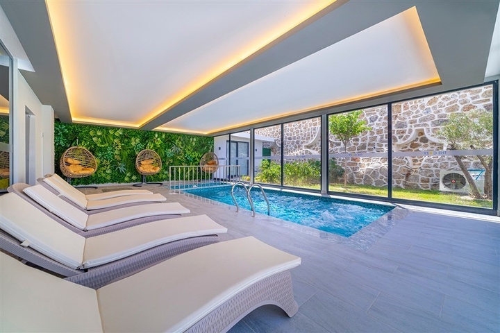 2+1 apartment with sea view in Mahmutlar