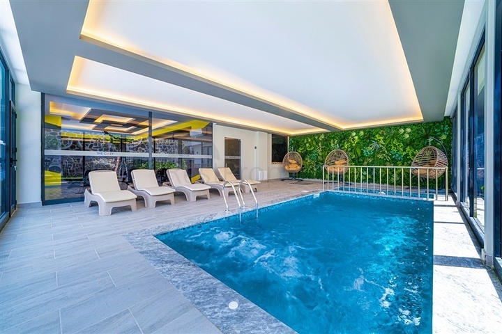 2+1 apartment with sea view in Mahmutlar