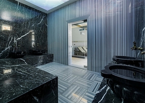 2+1 apartment with sea view in Mahmutlar