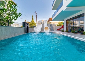 2+1 apartment with sea view in Mahmutlar