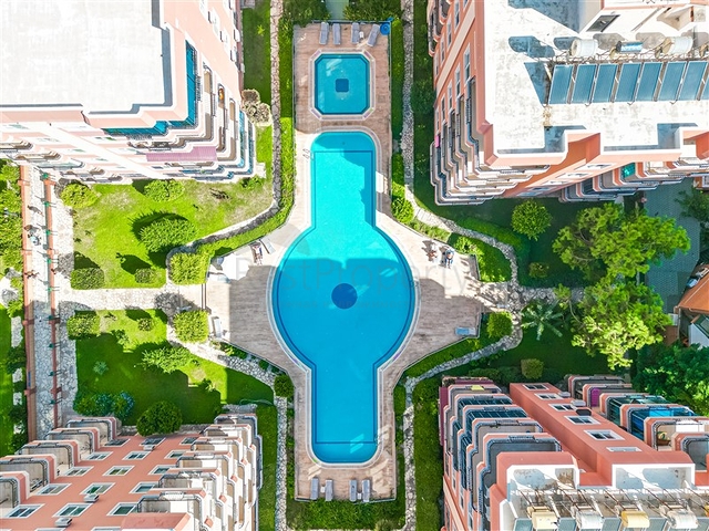 2+1 apartment in the Mahmutlar area 50 m from the sea