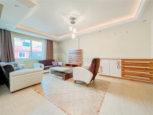 2+1 apartment in the Mahmutlar area 50 m from the sea