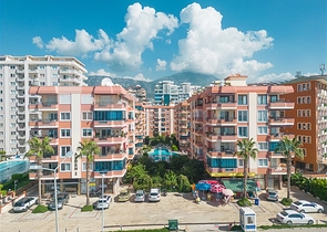 2+1 apartment in the Mahmutlar area 50 m from the sea