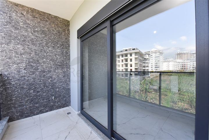 1+1 apartment in a new project in Mahmutlar district