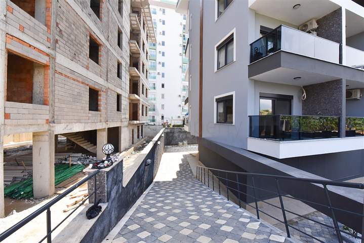 1+1 apartment in a new project in Mahmutlar district