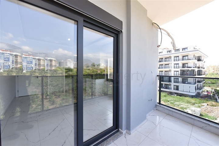 1+1 apartment in Mahmutlar;
