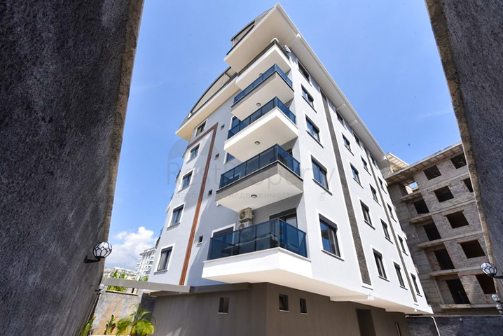 1+1 apartment in Mahmutlar;