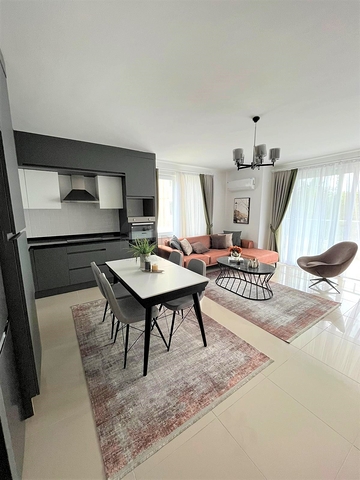 2+1 apartment in Demirtas district in a complex with rich infrastructure 