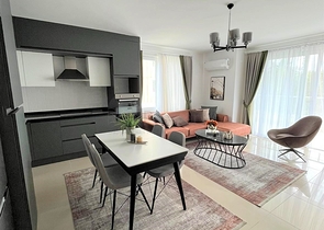 2+1 apartment in Demirtas district in a complex with rich infrastructure 