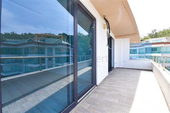 3+1 penthouse in Kargicak district with the possibility of obtaining Turkish citizenship