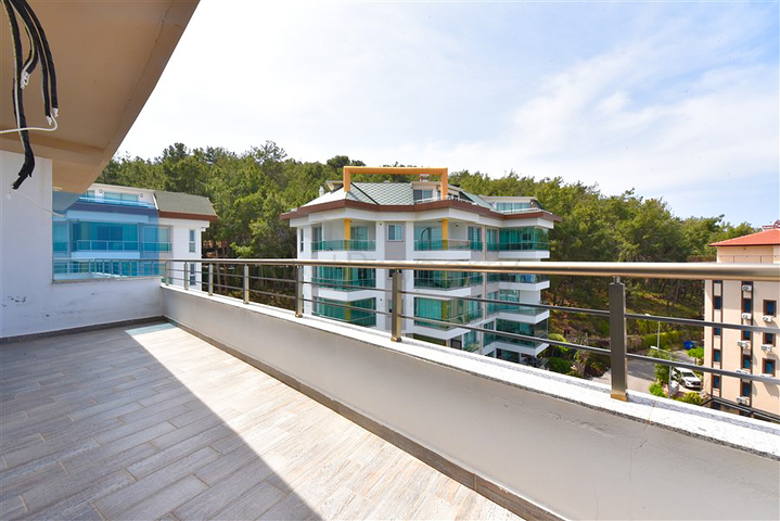 3+1 penthouse in Kargicak district with the possibility of obtaining Turkish citizenship