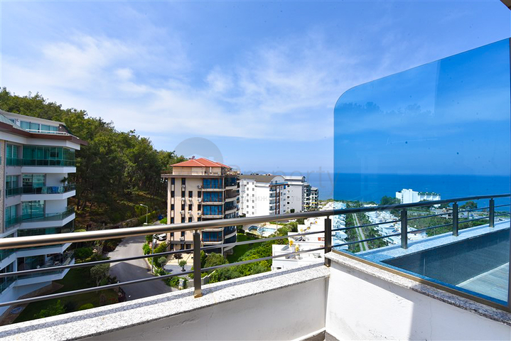 3+1 penthouse in Kargicak district with the possibility of obtaining Turkish citizenship