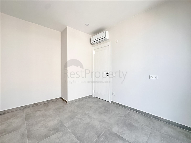 Spacious one-bedroom apartment on Cleopatra