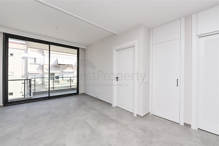 Spacious one-bedroom apartment on Cleopatra